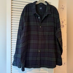 GAP Men’s Navy & Green Plaid Flannel Shirt in Size XXXL